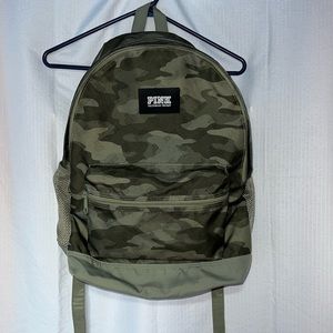 Victoria’s Secret PINK Olive Camo Backpack in Excellent Condition Travel School